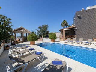 Villa Estepona Outdoor Recording 4