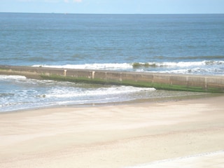 weitläufiger Strand