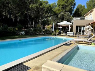 Apartment Saint-Cannat  4