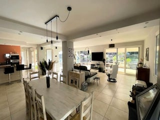 Apartment Saint-Cannat  10