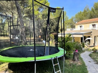 Apartment Saint-Cannat  29