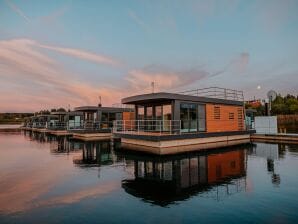 House boat Hausboot am Bärwalder See in Klitten - Lusatian Lakeland - image1