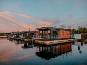 House boat Hausboot am Bärwalder See in Klitten - Lusatian Lakeland - image1
