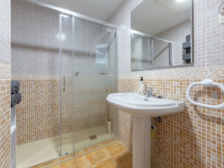 Apartment Alozaina Ausstattung 14