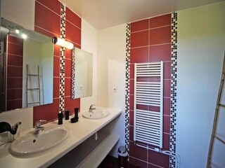 Apartment Saint-Léonard-de-Noblat  64