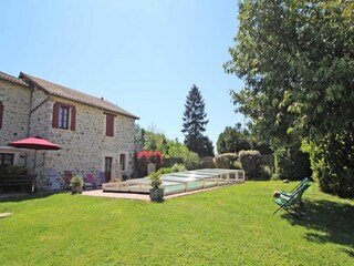 Apartment Saint-Léonard-de-Noblat  25