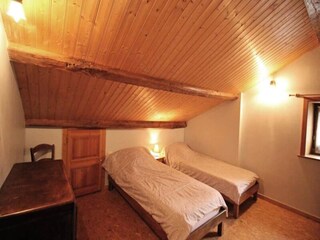 Apartment Saint-Léonard-de-Noblat  11