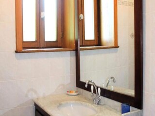 Apartment Saint-Léonard-de-Noblat  13