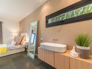 Villa Ses Salines Features 40