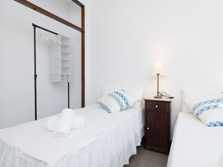Holiday house S'Illot Features 33
