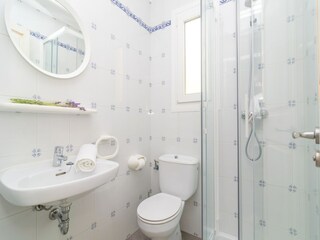 Holiday house S'Illot Features 35