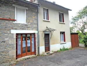 Apartment G√Æte de France 8 people - Saint-Léonard-de-Noblat - image1