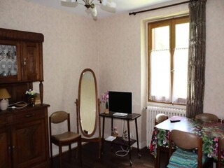 Apartment Saint-Léonard-de-Noblat  13