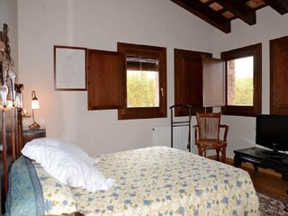 Villa Peratallada Features 16