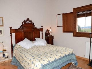Villa Peratallada Features 8