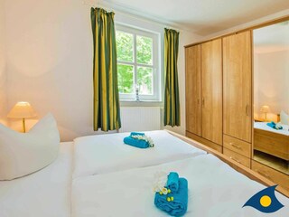 Schlafzimmer mit Doppelbett