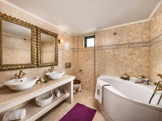 Villa Stalida Features 18