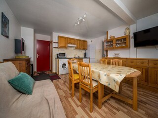 Apartment Uvernet-Fours Ausstattung 4