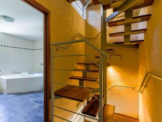 Castle Aywaille Features 25