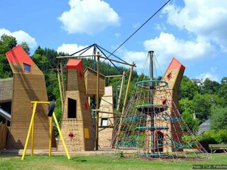 Chalet Manhay Entorno 34