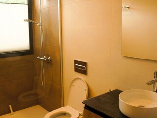 Bathroom ground floor