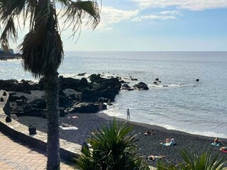 Beach "Playa jardin" in Puerto de la Cruz