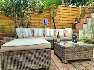 Lounge im Innenhof