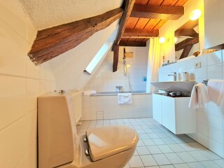 Bad mit Dusche
