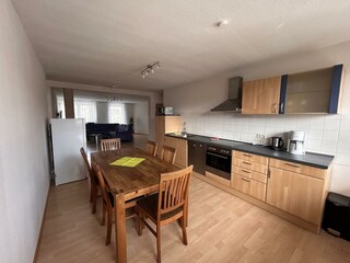 GIU_FW5_Kueche_Esszimmer_02