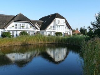 Teichansicht vom Hotel