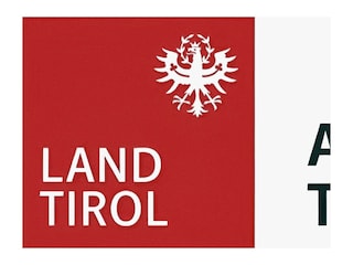 label-ausgezeichneter-traditions-betrieb-geschnitt