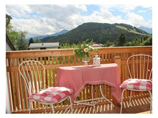 Apartments und Zimmer mit Balkon