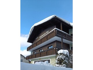Winteransicht Haus