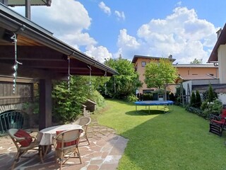 Terrasse und Garten