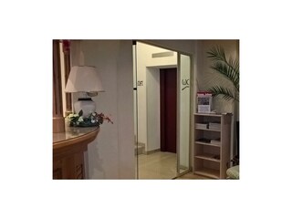 Lobby - Reception - Lift - Zeitungen