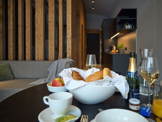 Esstisch_Küche_Chalina