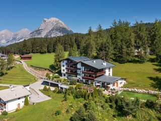 Haus Sommer mit Hohe Munde