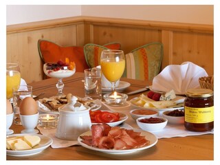 Frühstücken im App. im Hotel Lärchenhof Natur