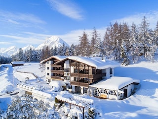 Haus Winter mit Hohe Munde