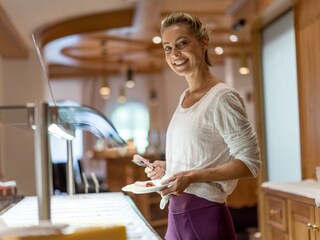 Hotel_Karwendel_Ostbach_18_Leutasch_Fruehstuecksbu