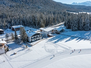 Karwendel_Berglodge_Winteransicht