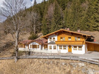 Alpenvilla-Janerweg-by-myNests-Rohrmoos-Schladming