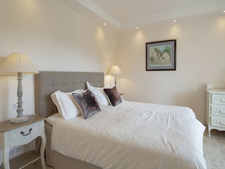 Villa Valbonne Features 27