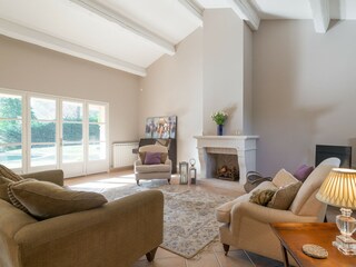 Villa Valbonne Features 6