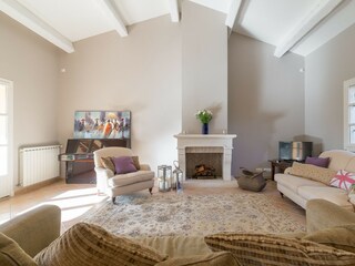 Villa Valbonne Features 7