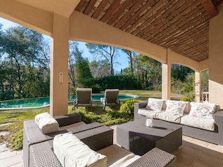 Villa Valbonne Features 2