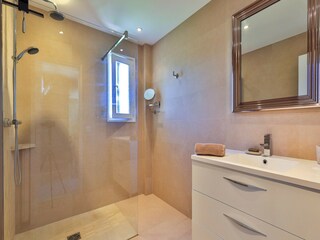 Villa Mougins Features 18