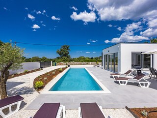 Swimming pool and courtyard