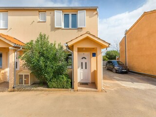 Apartment Ližnjan Außenaufnahme 7