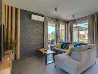 Villa Pinezići Caratteristiche 17